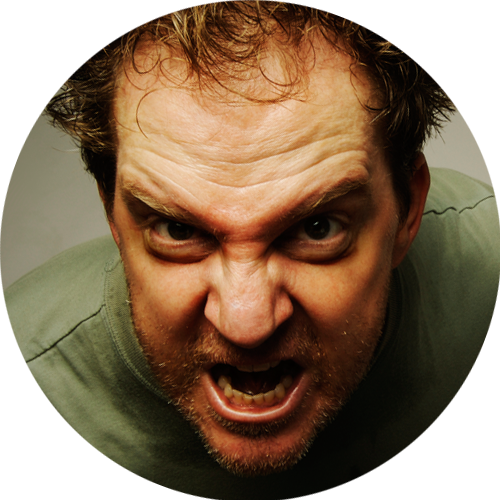 человек в гневе. бурные эмоции. психолог орёт. мужчина в гневе. женщина в истерике.